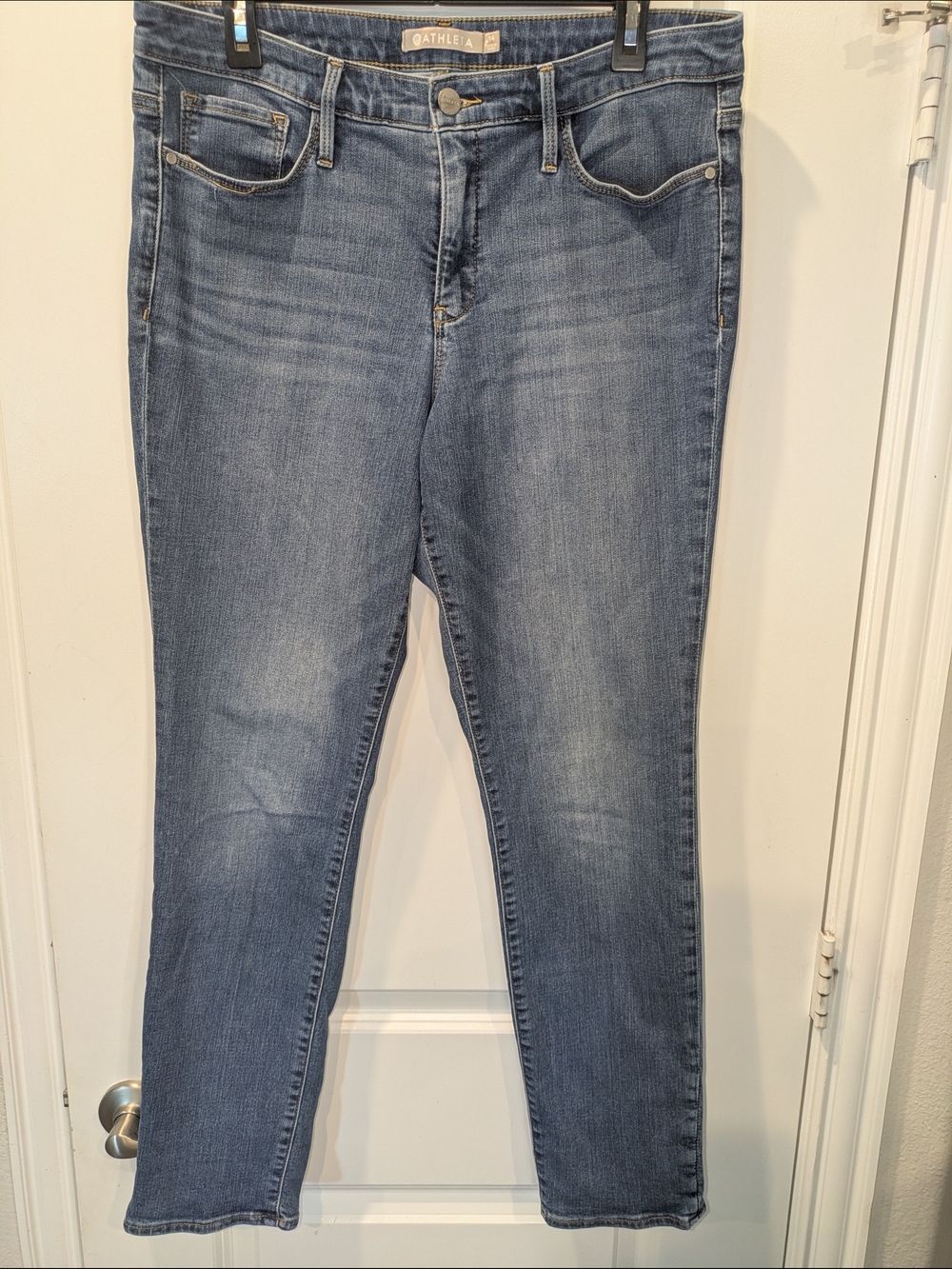 Athleta Womens Size 14 Mid Rise Straight Leg Jeans Stretch Medium Wash